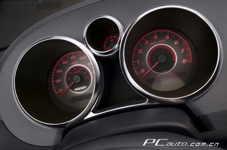 ٿ Pontiac Solstice GXP DƬ D 