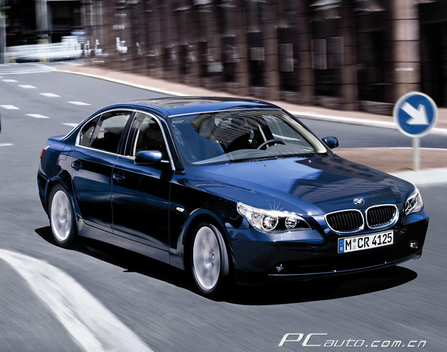 R BMW 5-Series DƬ D 